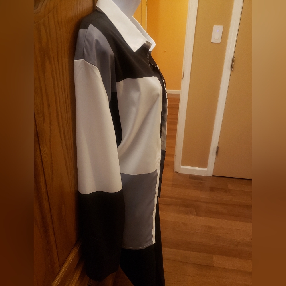 Color Block Button Down Shirt! - image 3